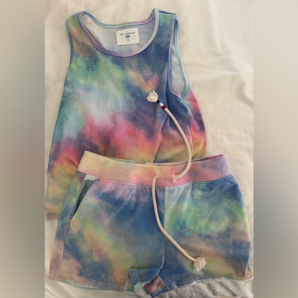 Sol-Angeles Tie-Dye Tank and Shorts Set. Size 10 excellent condition.